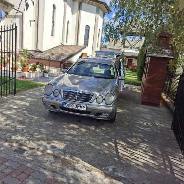 Mașină transport funerar Dâmbovița