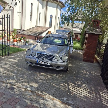 Mașină transport funerar Dâmbovița