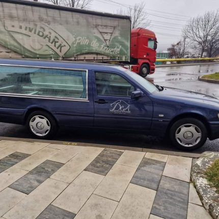 Mașină transport funerar Dâmbovița